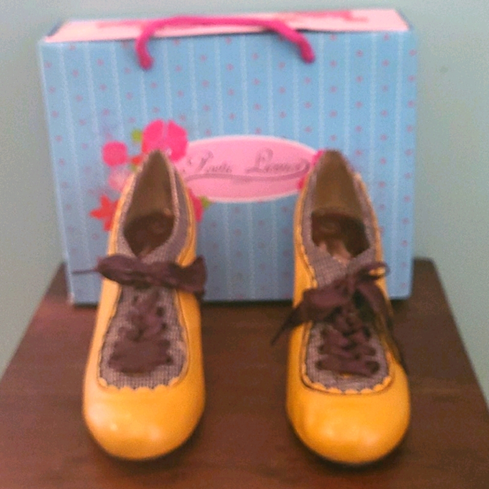 Poetic License Backlash Yellow Shoe, 7.5
